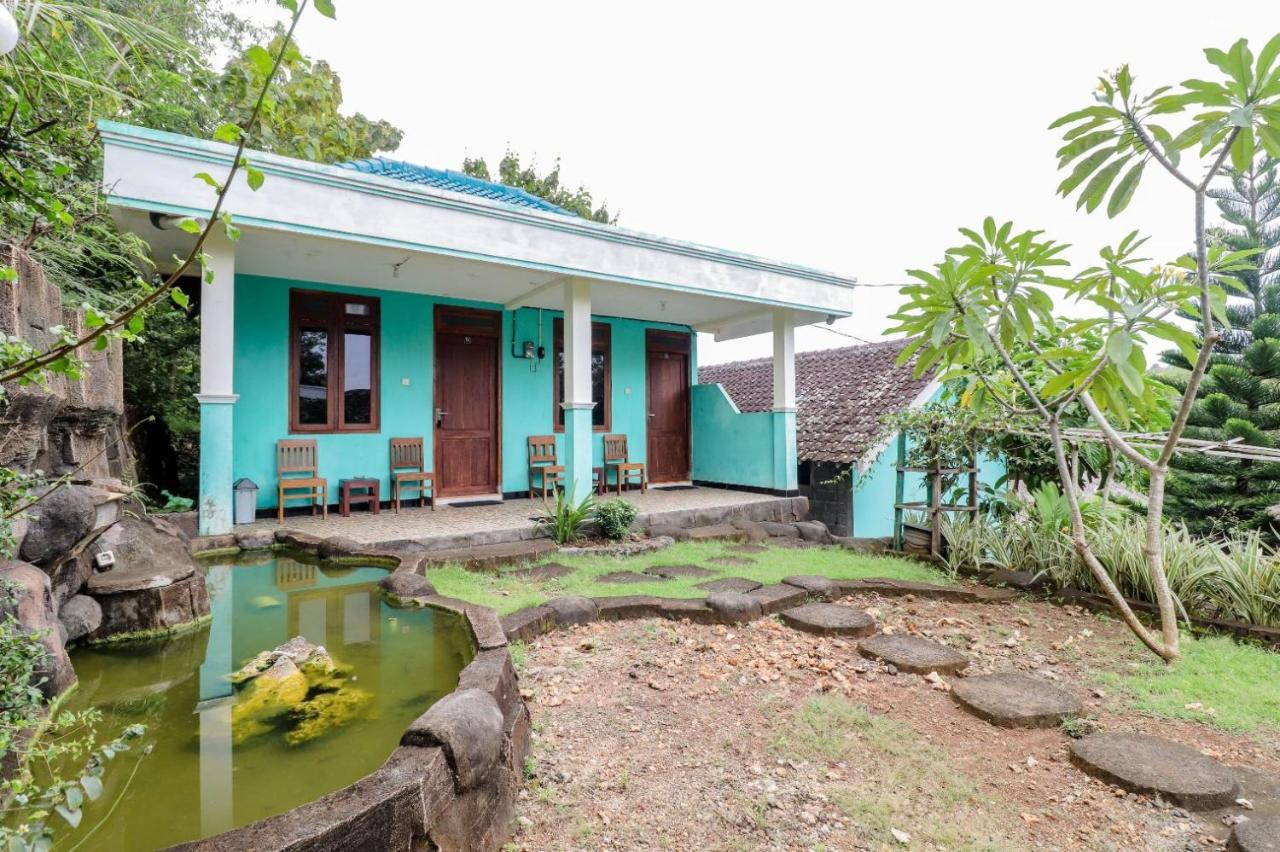Rock Garden Homestay&Resto Tepus Exteriör bild
